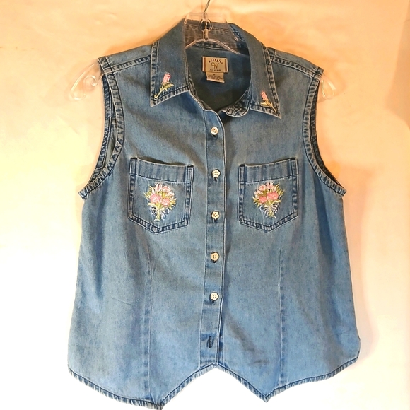 Vintage Wrangler 100%  Cotton Denim Flower Embroidered  Vest Sz M - Picture 1 of 5